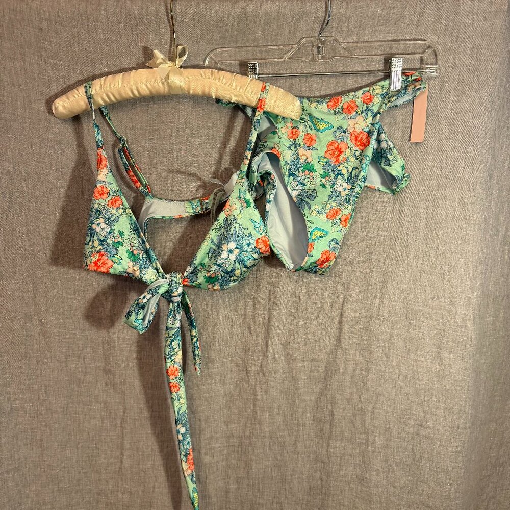 Victoria Secret Bikini Suit Large Top Medium Bottom